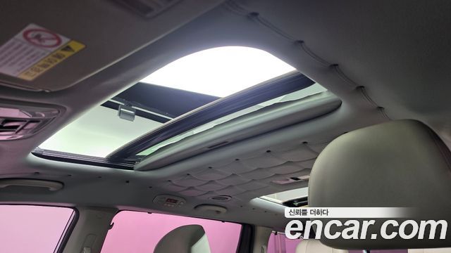 Kia Carnival 7-Seater Limousine VIP 2019 — фото 20