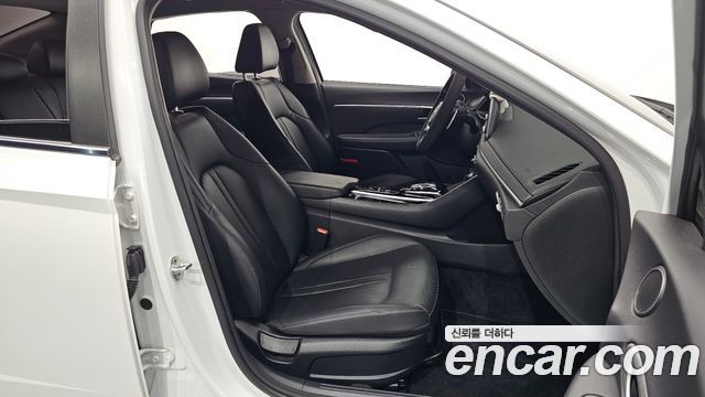 Hyundai Sonata (DN8) 2.0 Smart 2020 — фото 32