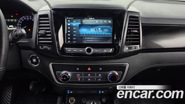 KG Mobility (SsangYong) Rexton Sports Khan Diesel 2.2 2WD Prestige Special (5-Link) 2020 — фото 16