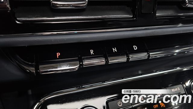 Lincoln Navigator (IV) 3.5L Black Label 2022 — фото 9