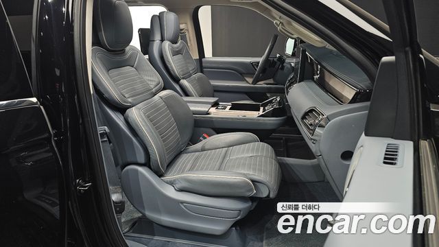 Lincoln Navigator (IV) 3.5L Black Label 2022 — фото 32