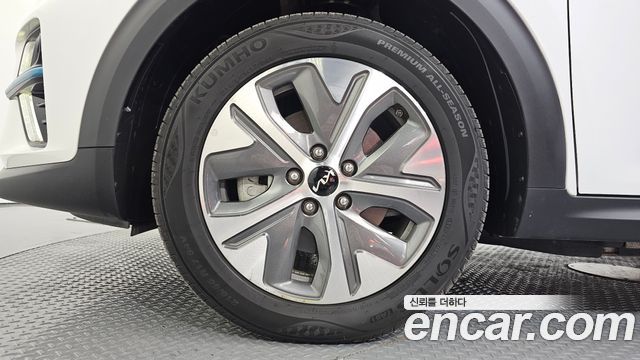 Kia Niro EV Prestige 2022 — фото 5