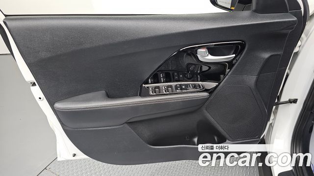 Kia Niro EV Prestige 2022 — фото 24