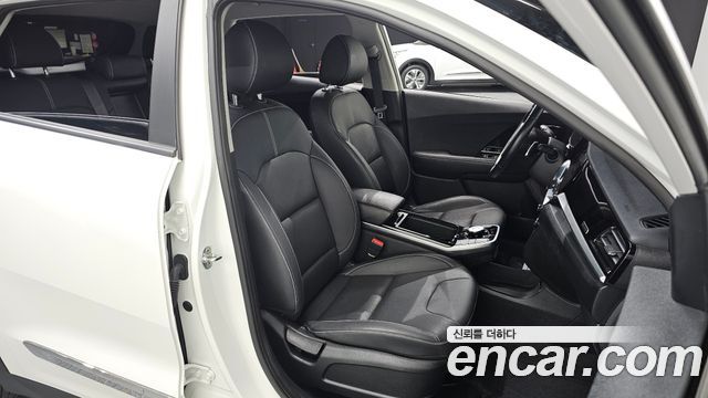 Kia Niro EV Prestige 2022 — фото 26