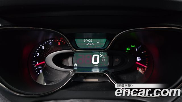 Renault Korea QM3 RE 2017 — фото 8