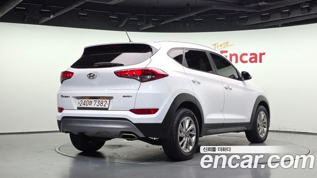 Hyundai Tucson Diesel 1.7 2WD Modern 2017 — фото 2