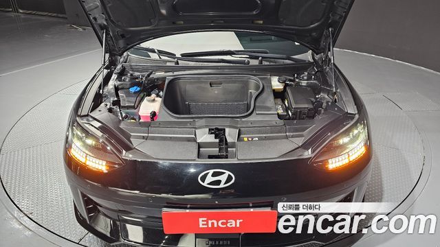 Hyundai Ioniq 6 Long Range Exclusive + 2023 — фото 6