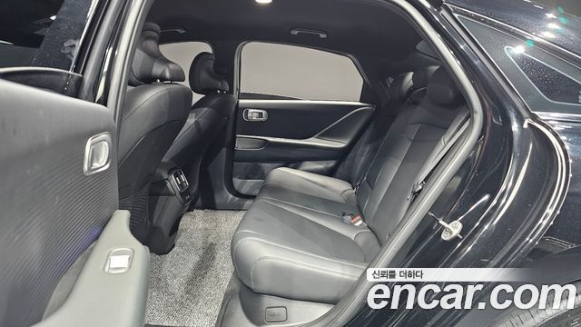 Hyundai Ioniq 6 Long Range Exclusive + 2023 — фото 11