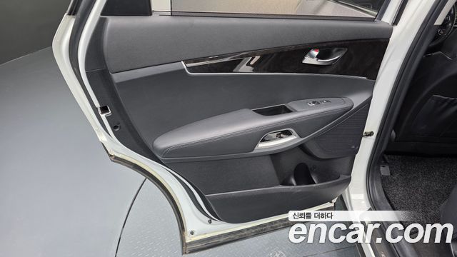 Kia Sorento Diesel 2.0 2WD Noblesse Special 2017 — фото 25