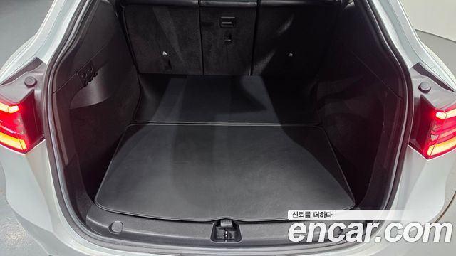 Tesla Model Y Long Range AWD 2021 — фото 28