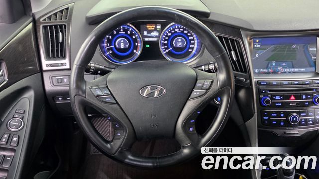 Hyundai Sonata The Brilliant CVVL Modern 2013 — фото 13