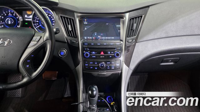 Hyundai Sonata The Brilliant CVVL Modern 2013 — фото 14