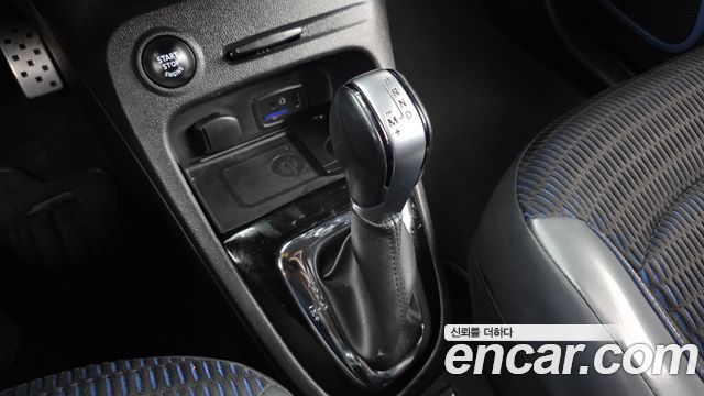 Renault Korea QM3 RE Signature 2017 — фото 9