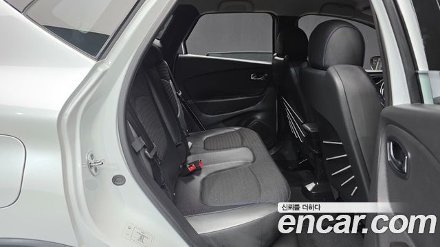 Renault Korea QM3 RE Signature 2017 — фото 12