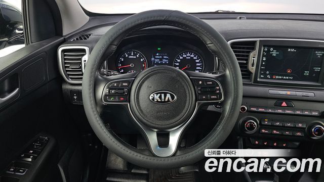 Kia Sportage (IV) Gasoline 2.0 2WD Noblesse 2018 — фото 13