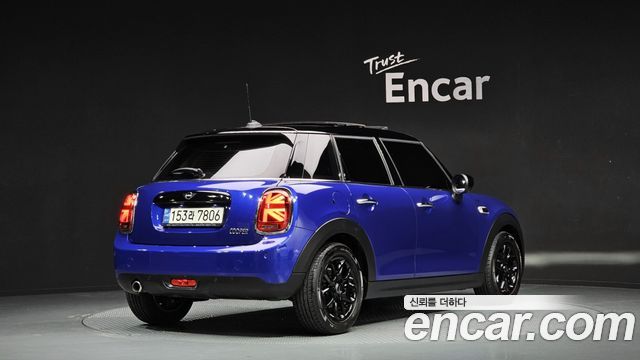 MINI Cooper 5Door HIGH 3rd 2021 — фото 2