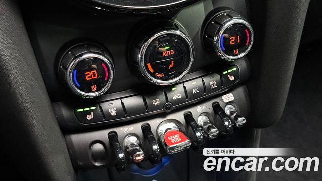 MINI Cooper 5Door HIGH 3rd 2021 — фото 20