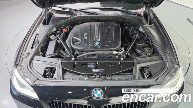 BMW 5 Series (F10) 530d xDrive M Aero Dynamic 2016 — фото 6