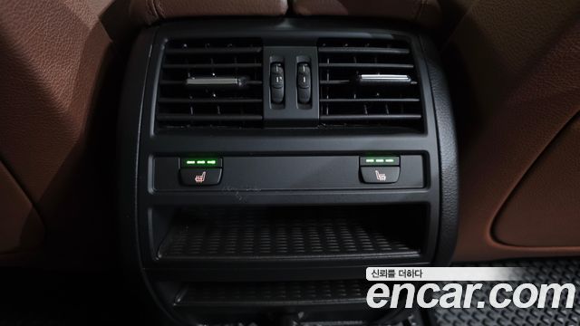 BMW 5 Series (F10) 530d xDrive M Aero Dynamic 2016 — фото 19