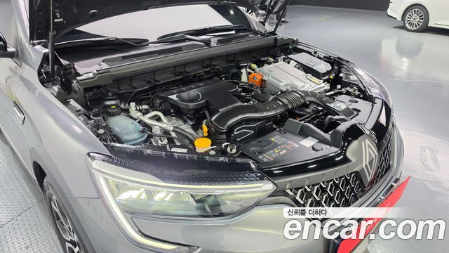 Renault Korea Arkana 1.6 E-TECH Iconic 2025 — фото 6