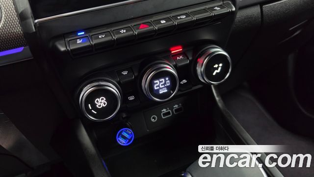 Renault Korea Arkana 1.6 E-TECH Iconic 2025 — фото 19