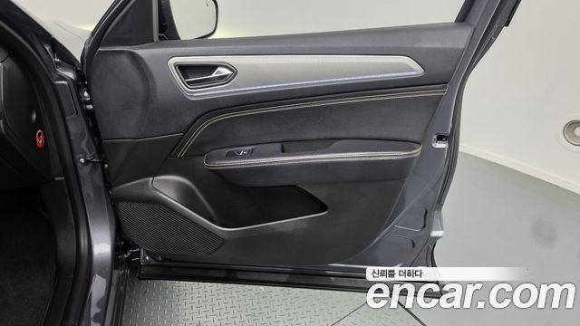 Renault Korea Arkana 1.6 E-TECH Iconic 2025 — фото 24