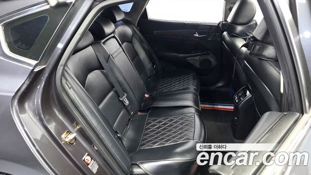 Kia K7 Premier 2.5 GDI Prestige 2020 — фото 12