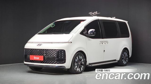 Hyundai Staria Lounge 7-Seater Inspiration