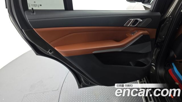 BMW X7 (G07) xDrive 40d Design Pure Excellence 6-Seater 2022 — фото 25