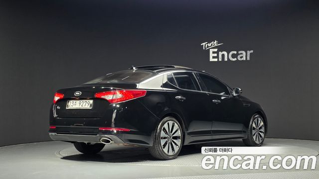 Kia K5 2.0 Prestige Standard 2011 — фото 2