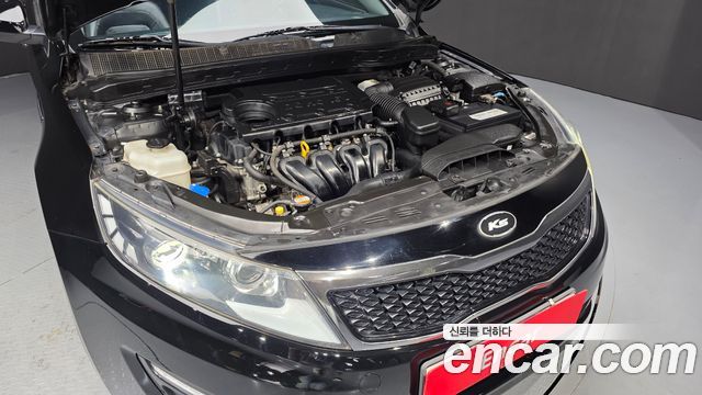 Kia K5 2.0 Prestige Standard 2011 — фото 6