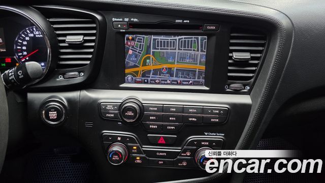 Kia K5 2.0 Prestige Standard 2011 — фото 14