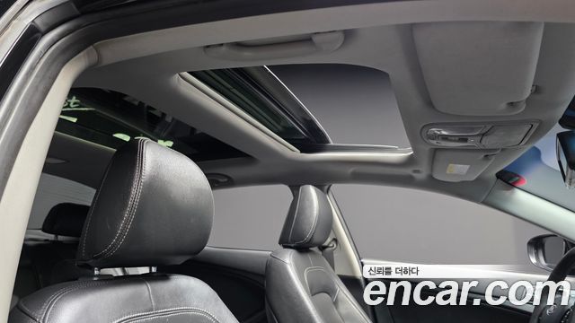 Kia K5 2.0 Prestige Standard 2011 — фото 20