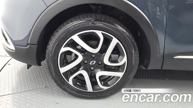 Renault Korea QM3 RE 2017 — фото 5