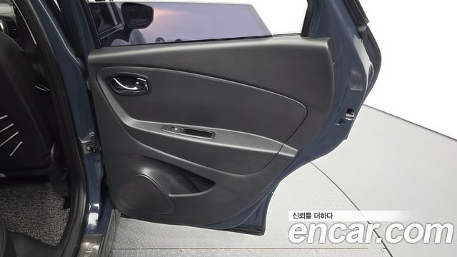 Renault Korea QM3 RE 2017 — фото 25