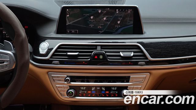 BMW 7 Series (G11) 730Ld xDrive M Sport 2020 — фото 13