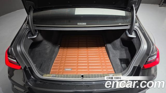 BMW 7 Series (G11) 730Ld xDrive M Sport 2020 — фото 19