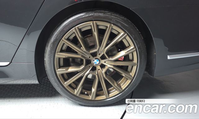 BMW 7 Series (G11) 730Ld xDrive M Sport 2020 — фото 21