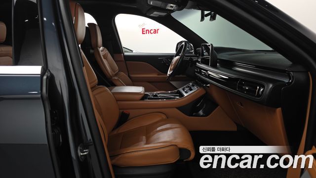 Lincoln Aviator (II) 3.0 Black Label AWD 2022 — фото 26