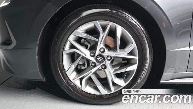 Hyundai Sonata (DN8) 2.0 Premium Family 2020 — фото 5