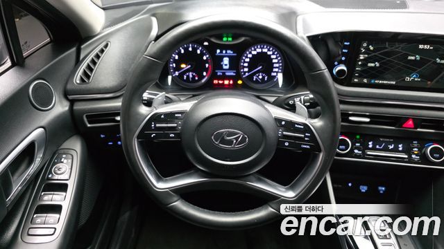 Hyundai Sonata (DN8) 2.0 Premium Family 2020 — фото 13