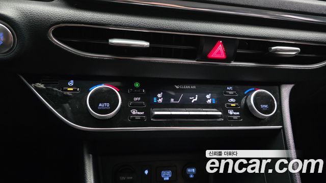 Hyundai Sonata (DN8) 2.0 Premium Family 2020 — фото 17