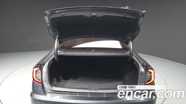 Hyundai Sonata (DN8) 2.0 Premium Family 2020 — фото 20