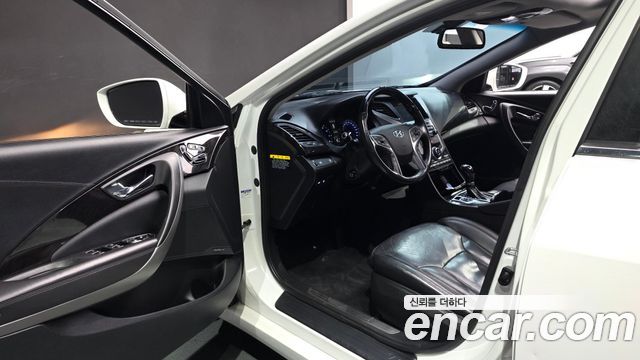Hyundai Grandeur (HG) HG240 Modern 2016 — фото 10
