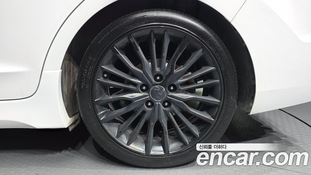 Hyundai Avante (AD) 1.6 Turbo Sport 2018 — фото 21