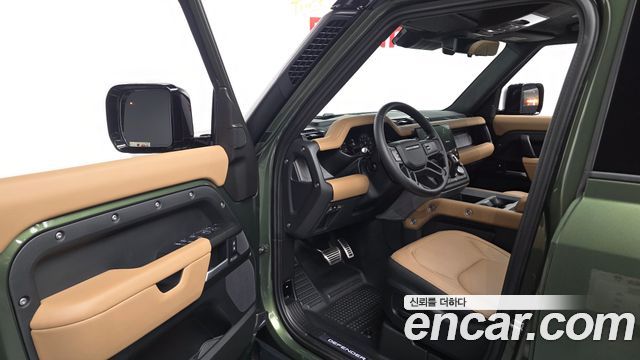 Land Rover Defender (L663) 110 P400 X 2026 — фото 10