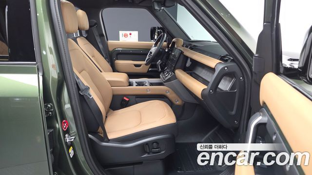 Land Rover Defender (L663) 110 P400 X 2026 — фото 11