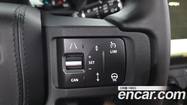 Land Rover Defender (L663) 110 P400 X 2026 — фото 18