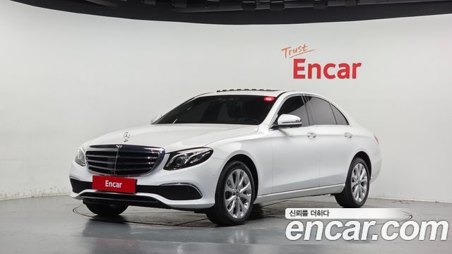 Mercedes-Benz E-Class (W213) E300 4MATIC Exclusive