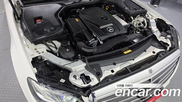 Mercedes-Benz E-Class (W213) E300 4MATIC Exclusive 2020 — фото 6
